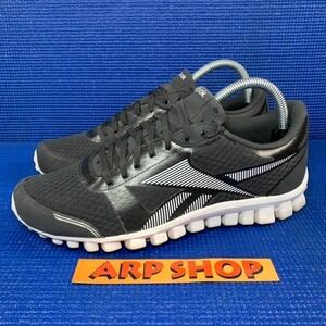 REEBOK REALFLEX RUN 2 Women`s Size 8.5 Black White Running Shoes J89776